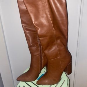 Shoe dazzle Size 8 Block Heel Boot. Never worn!